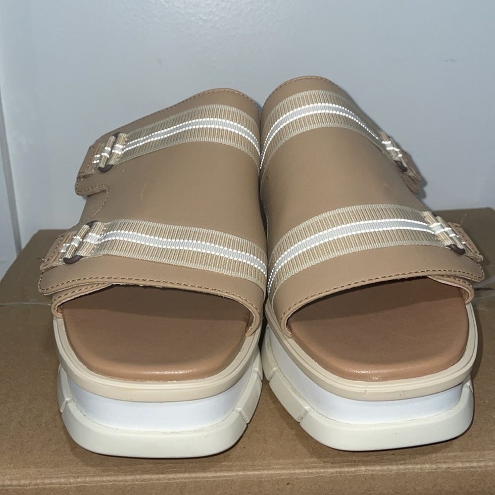 Sorel Wedge Sandals size 9.5 - Picture 2 of 5
